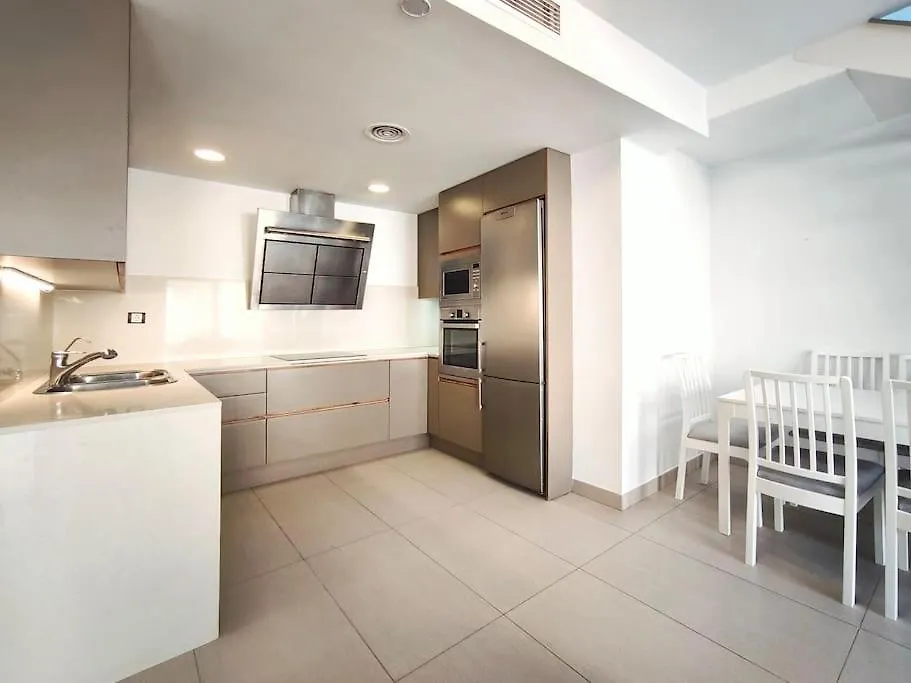 Apartment Moderno Apartamento Duplex En Terrassa Centro