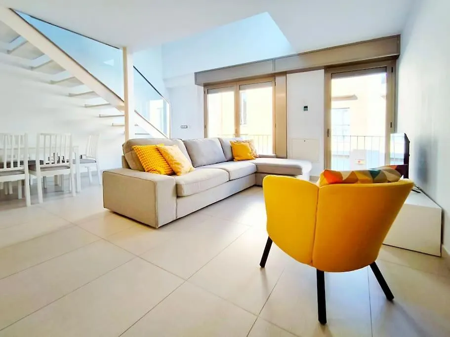 Moderno Apartamento Duplex En Terrassa Centro contacts